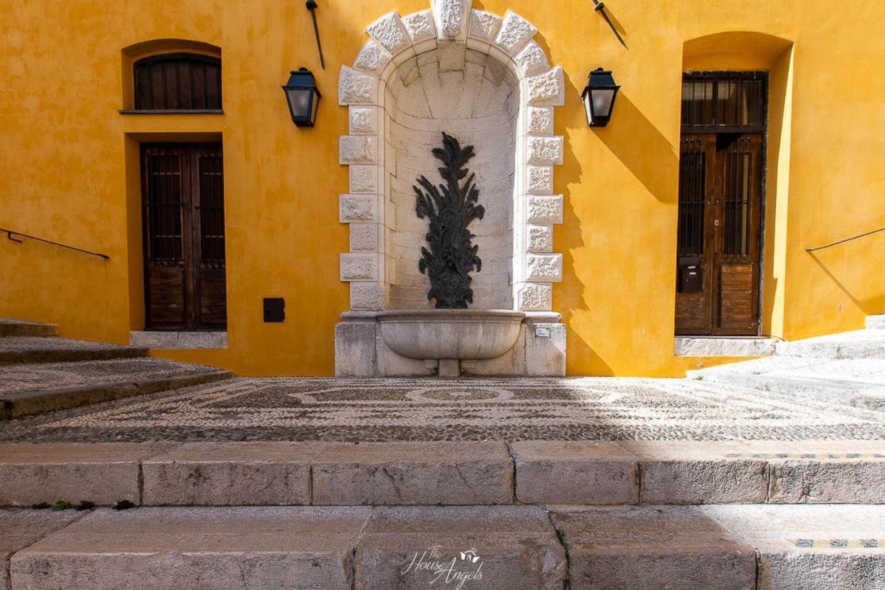 Vista Mare E Comfort In Centro Storico Menton Exterior foto